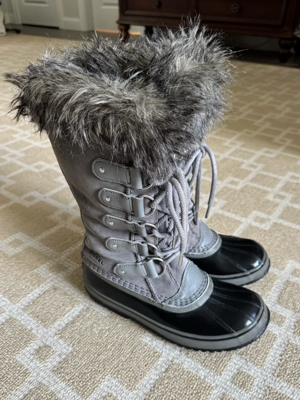 Sorel Joan of Arctic Waterproof Insulated Snow Boots Quarry Gray Black Size 8